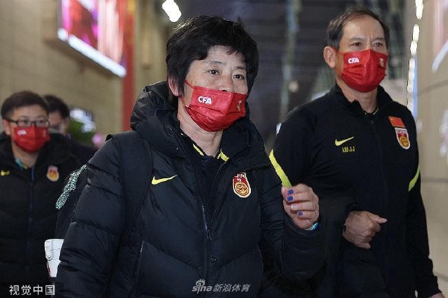 国产精品情侣自拍